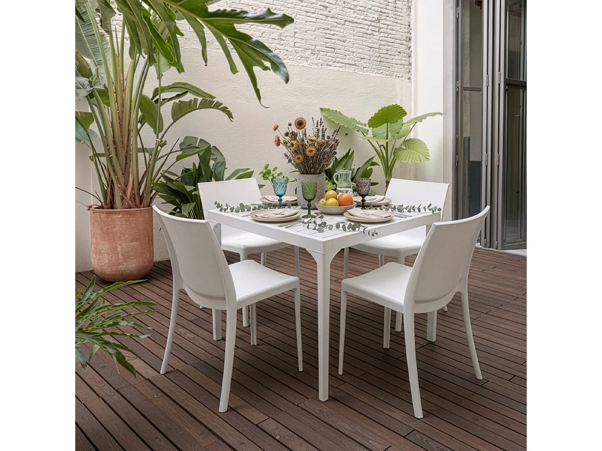 Set de jardín con 1 mesa de 80x80 cm y 4 sillas de exterior color blanco Provence Light