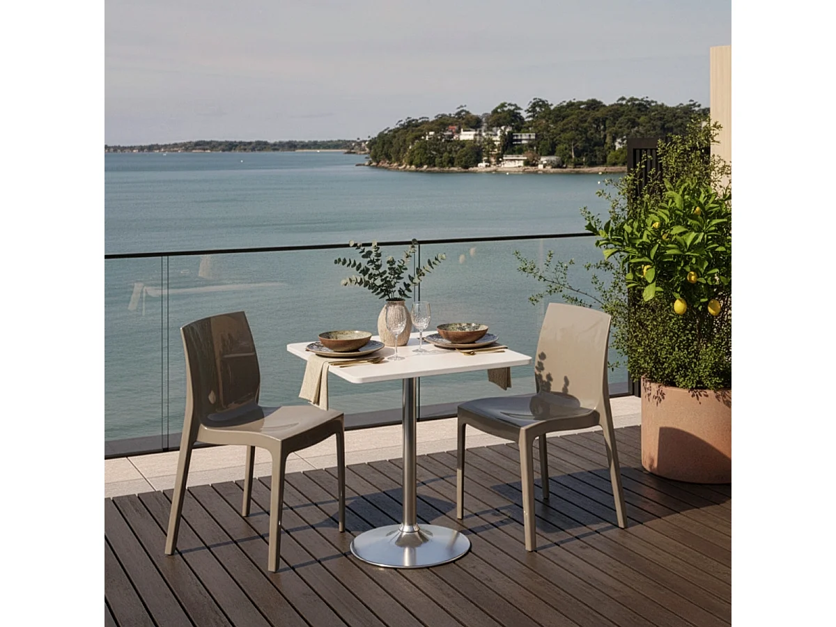 Table Carrée Blanche 70x70cm Avec 2 Chaises Colorées Grand Soleil Set Intérieur Bar Café Ice Cocktail - Beige