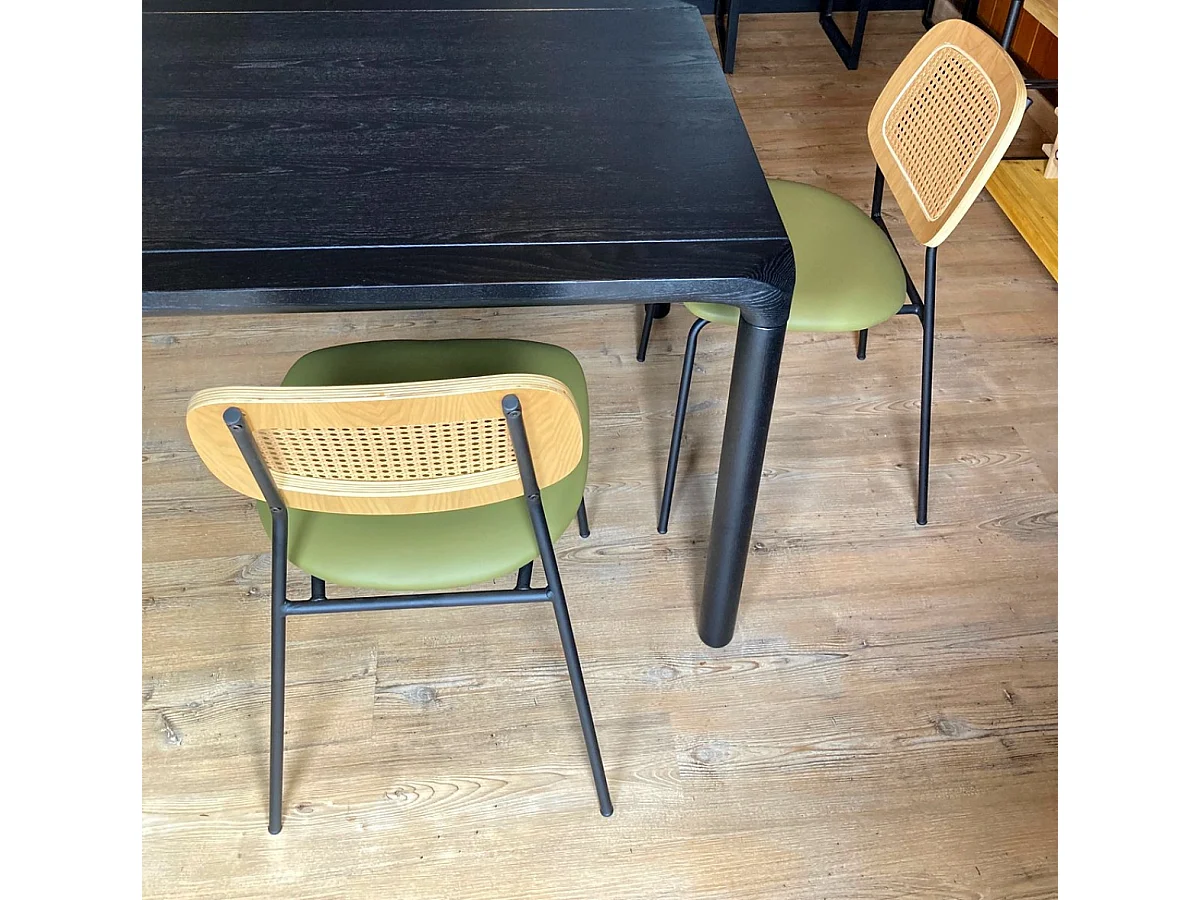 MEMPHIS - Lot de 2 chaises de repas en simili cuir et bois vert