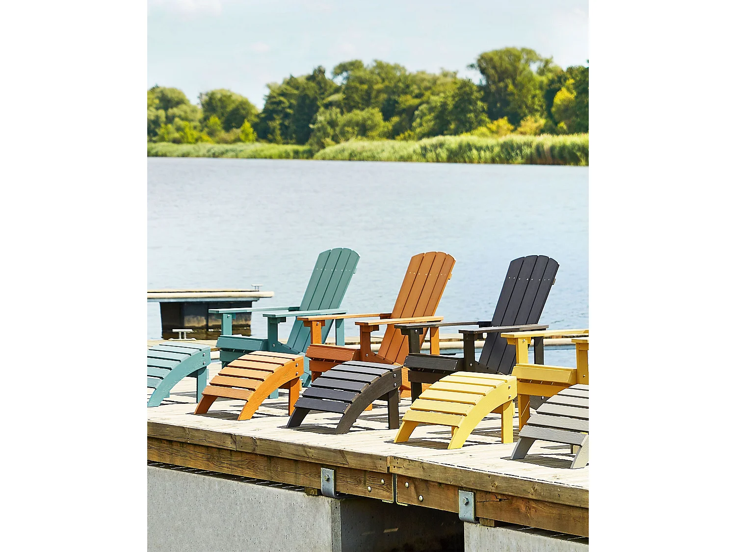 Moderner Muskoka Gartenstuhl Kunstholz Hellbraun mit Hocker Armlehnen Adirondack