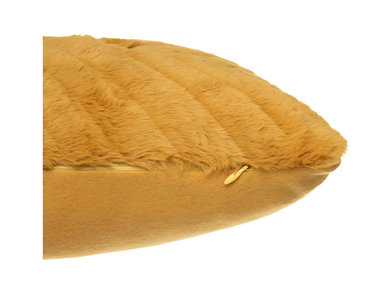Coussin déhoussable Ocre en Fourrure motif en relief  45 x 45 cm
