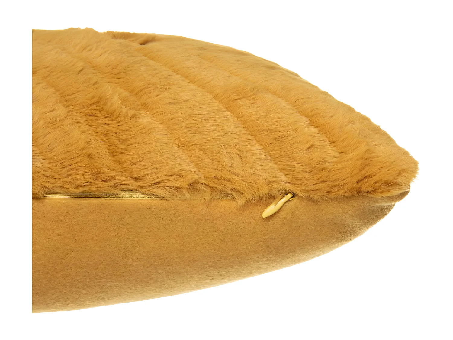 Coussin déhoussable Ocre en Fourrure motif en relief  45 x 45 cm