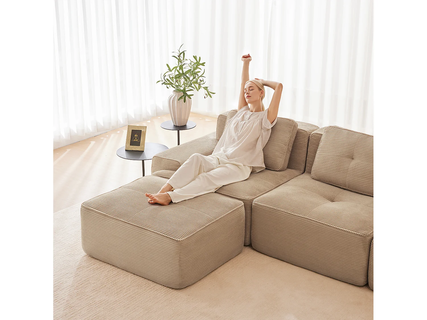 Canapé 4 places d'angle Modulable en Velours côtelé, avec 2 pouf et 4 coussins, 382x177x69cm, Beige