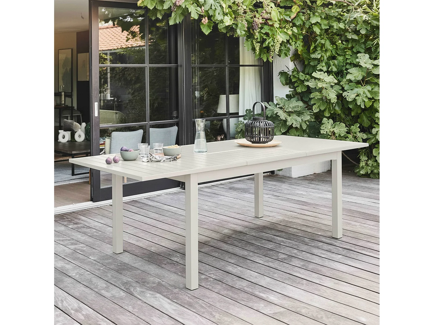Table de jardin extensible en aluminium crème 8 places