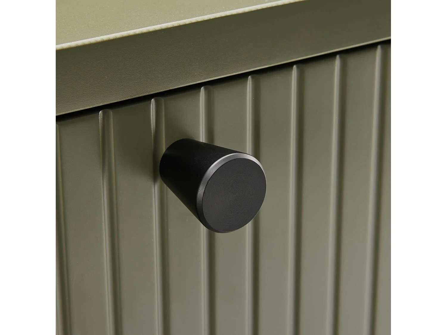 Meuble TV 2 portes en acier et MDF décor mélaminé 150 cm vert olive