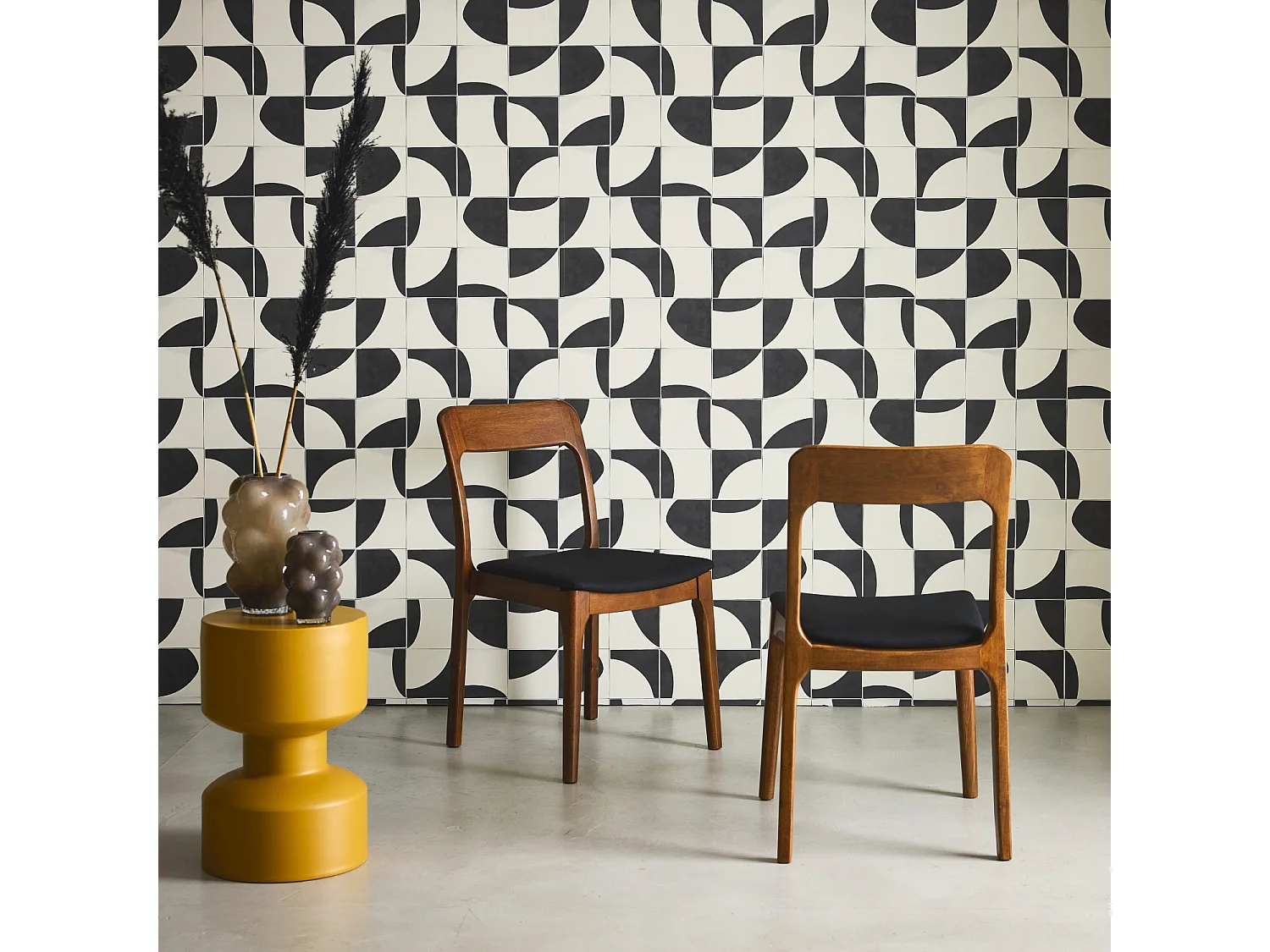 Sedia vintage in legno di gomma e tessuto, set di 2, marrone