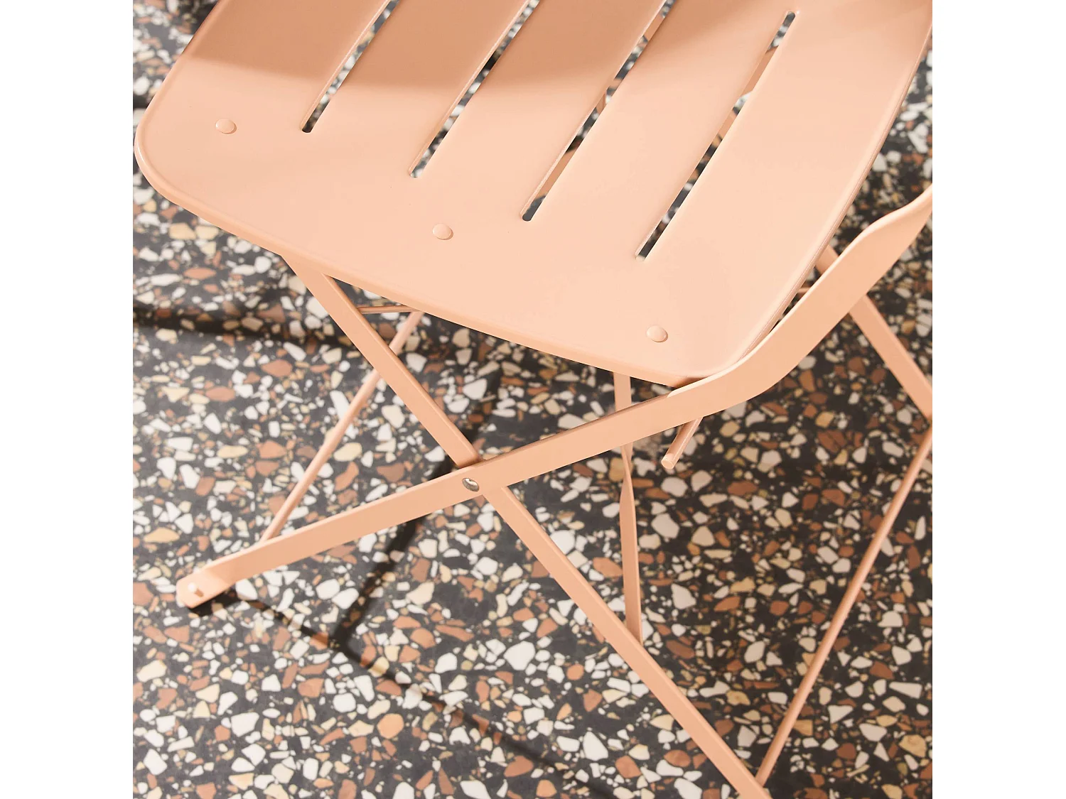 Table de jardin bistrot pliante ronde acier + 2 assises rose - Balconea