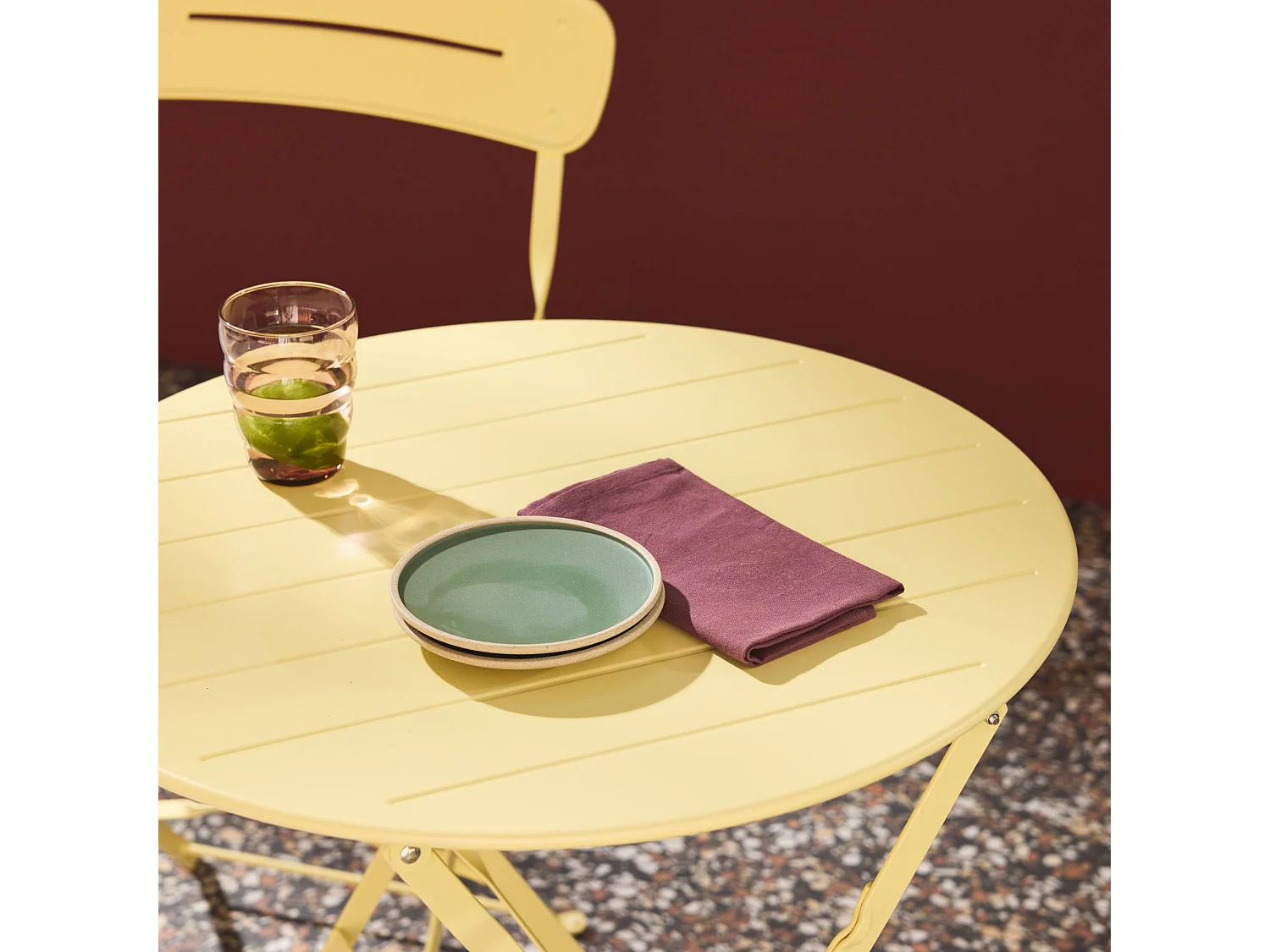 Table de jardin bistrot pliante ronde acier + 2 assises jaune - Balconea
