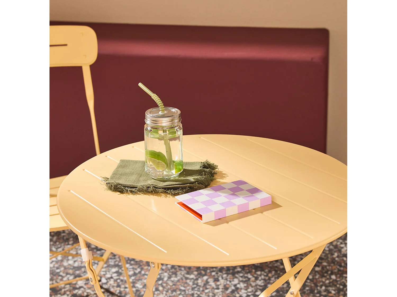 Table de jardin bistrot pliante ronde acier + 2 assises abricot - Balconea