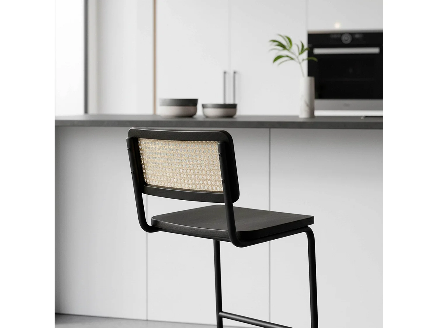 Lot de 2 chaises hautes en métal et bois noir