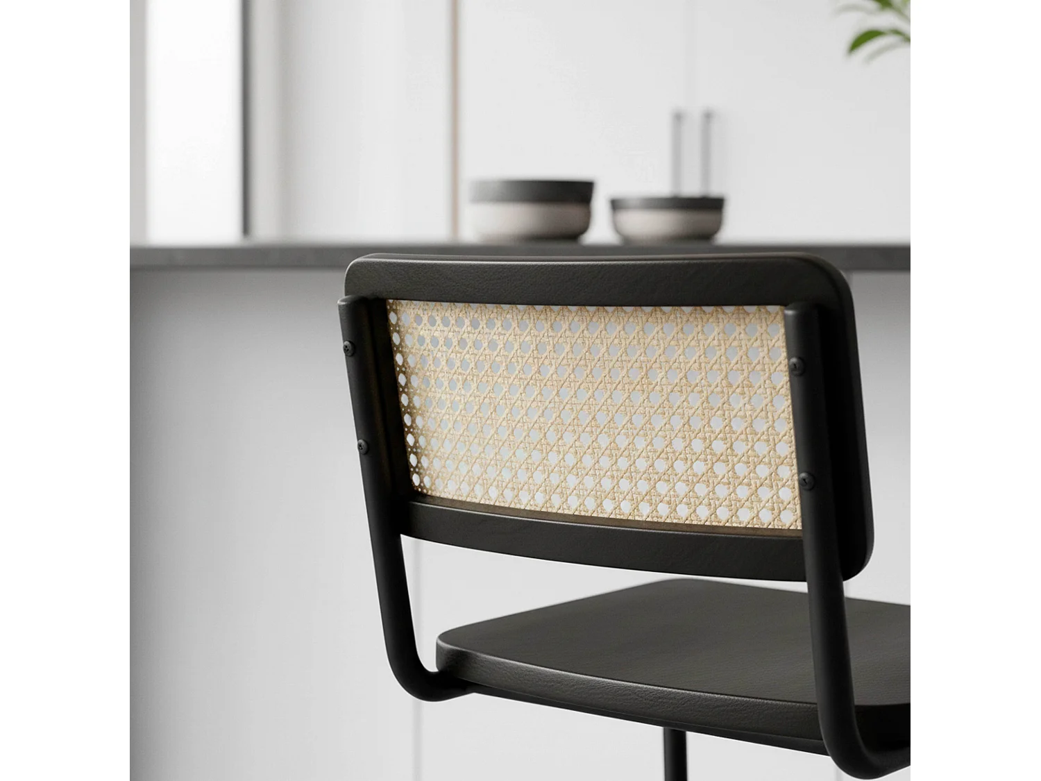 Lot de 2 chaises hautes en métal et bois noir