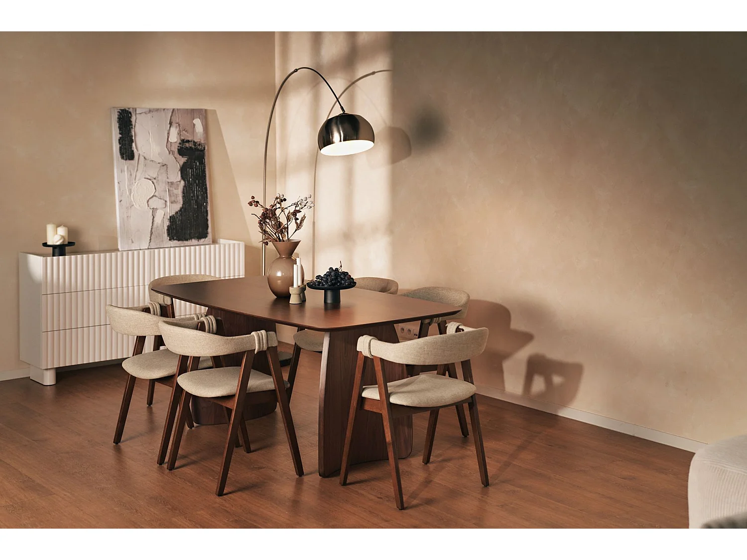 Table à manger rectangulaire – aspect noyer – 180x90 cm – SOLIATES