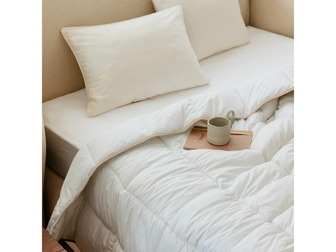 Couette chaude plume de canard 240x260cm