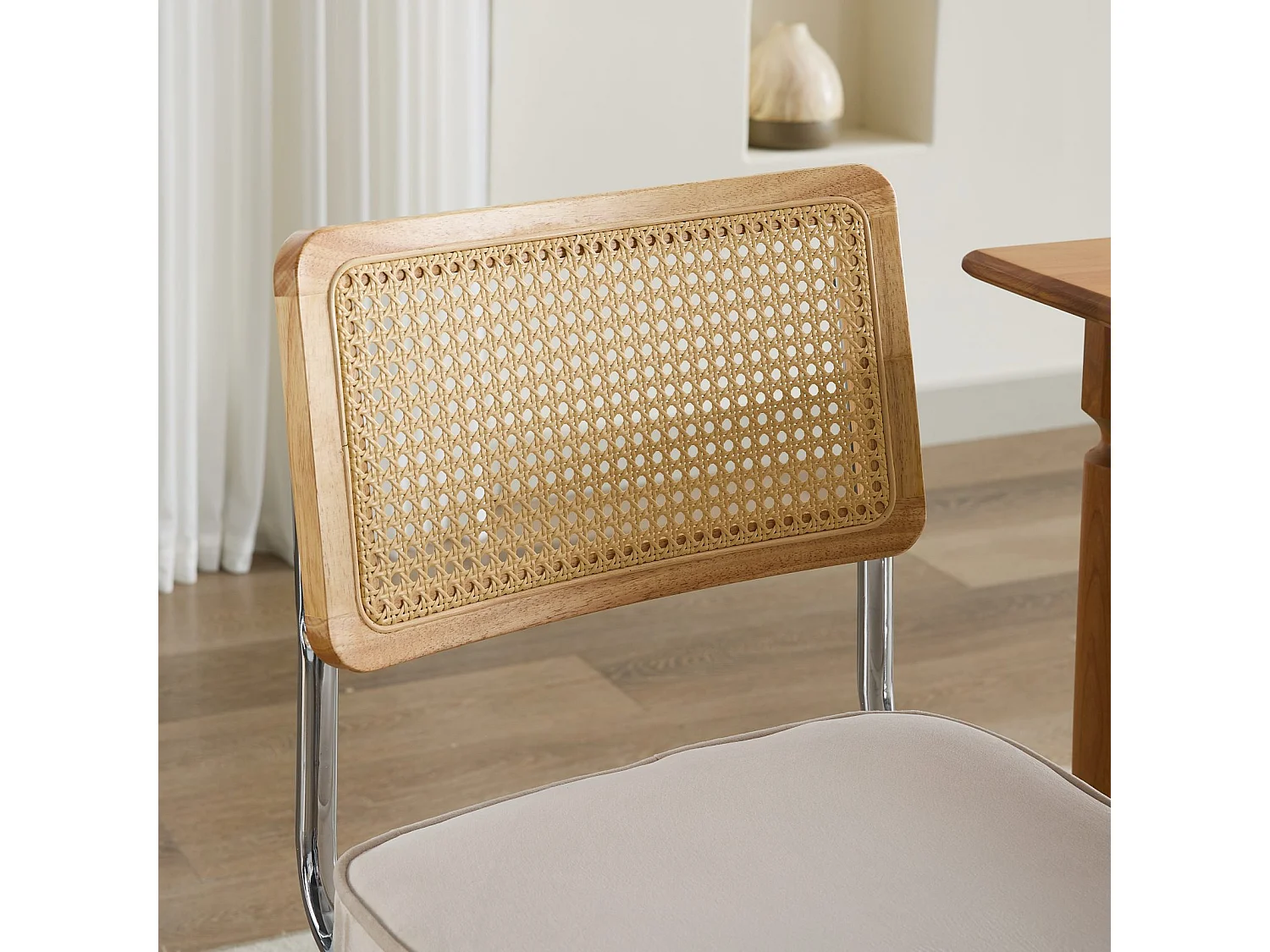 Set di 2 sedie in velluto beige - Struttura in metallo - Schienale in rattan