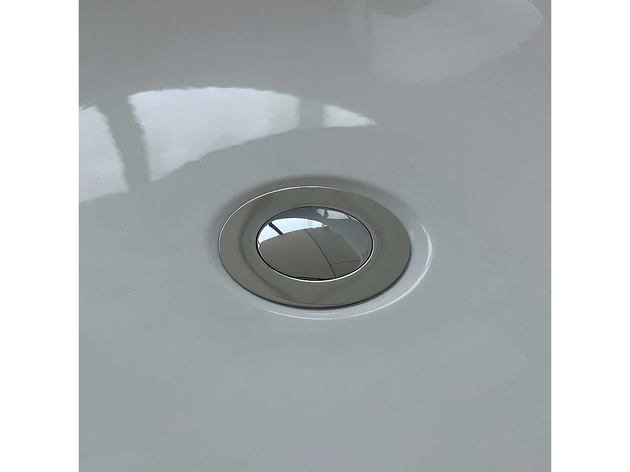 Vasca da Bagno a Isola Freestanding in Acrilico da 160x72x73 cm, Colore Bianco, Forma di Ovale Irregolare