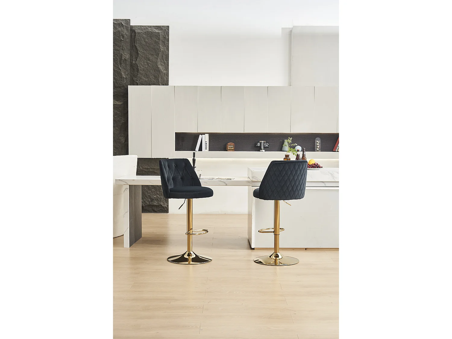 Lot de 2 tabourets de bar - avec dossier et repose-pieds - hauteur réglable - velours - noir