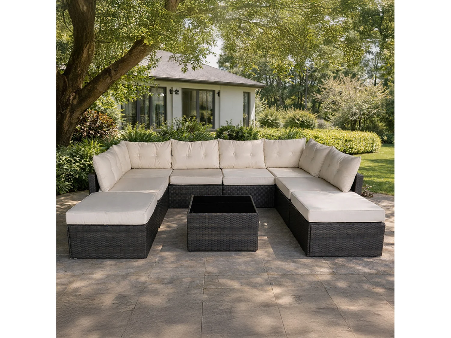 Salon de jardin 8 places en résine tressée marron et beige YANUCA