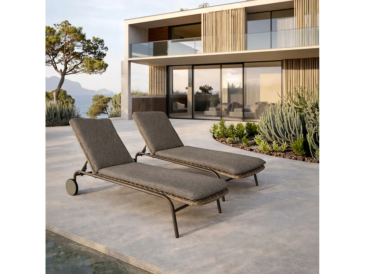 Now's Home - Lot 2 Chaises Longues A Roulette Aluminium Et Tissu Moka  Madrague