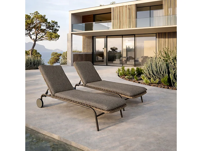 Now's Home - Lot 2 Chaises Longues A Roulette Aluminium Et Tissu Moka  Madrague
