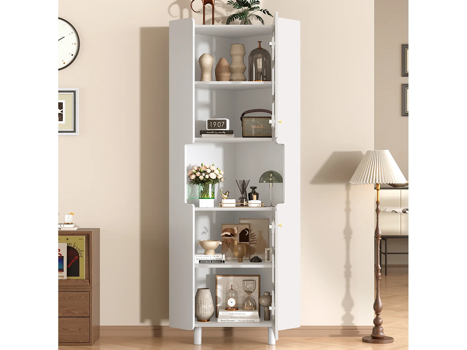 Lackierte Eckvitrine – 63,5 x 45 x 157,5 cm – mit LEDs, 2 Türen und Einlegeboden – MDF – weiß