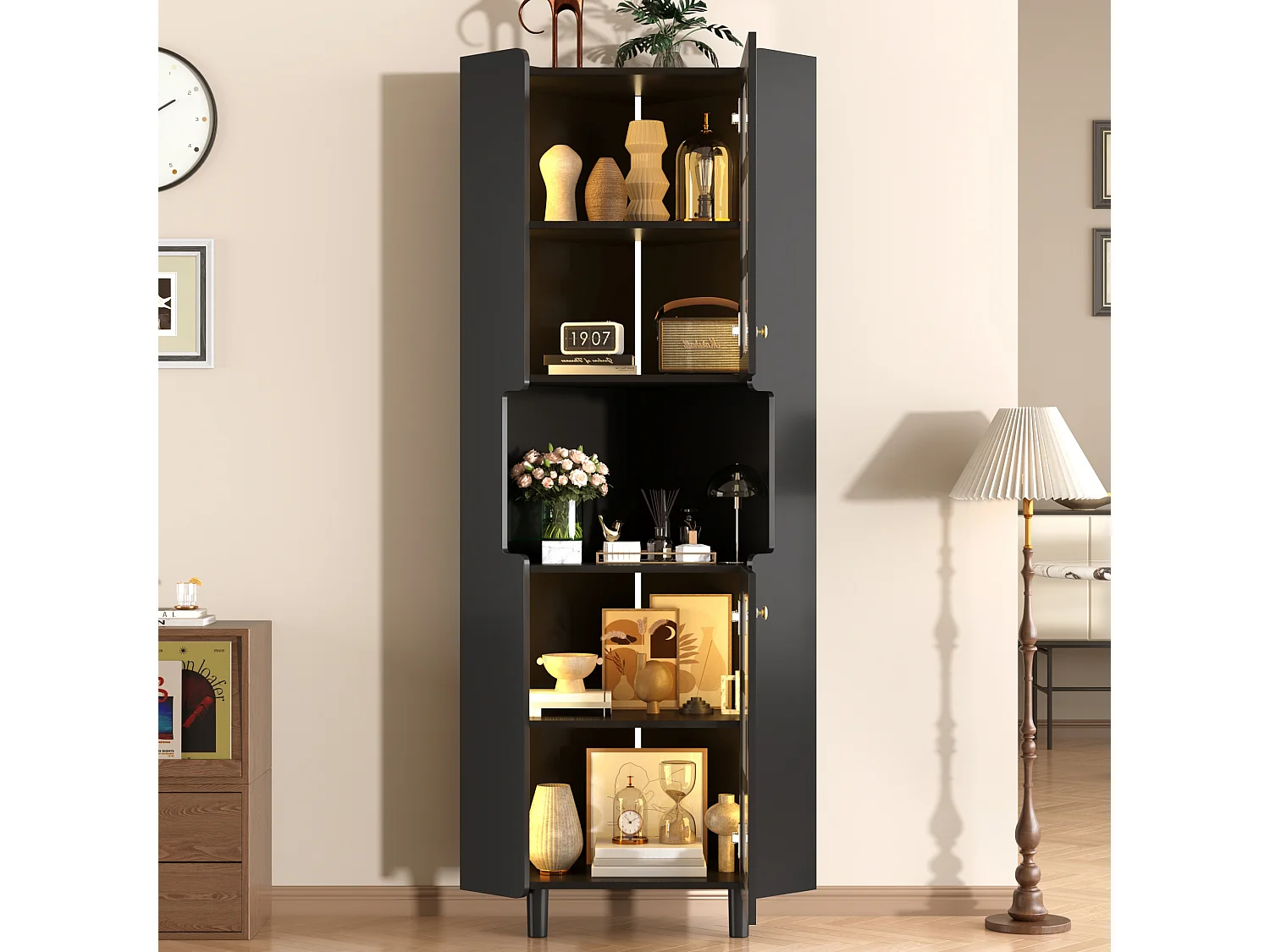 Lackierte Eckvitrine – 63,5 x 45 x 157,5 cm – mit LEDs, 2 Türen und Einlegeboden – MDF – schwarz