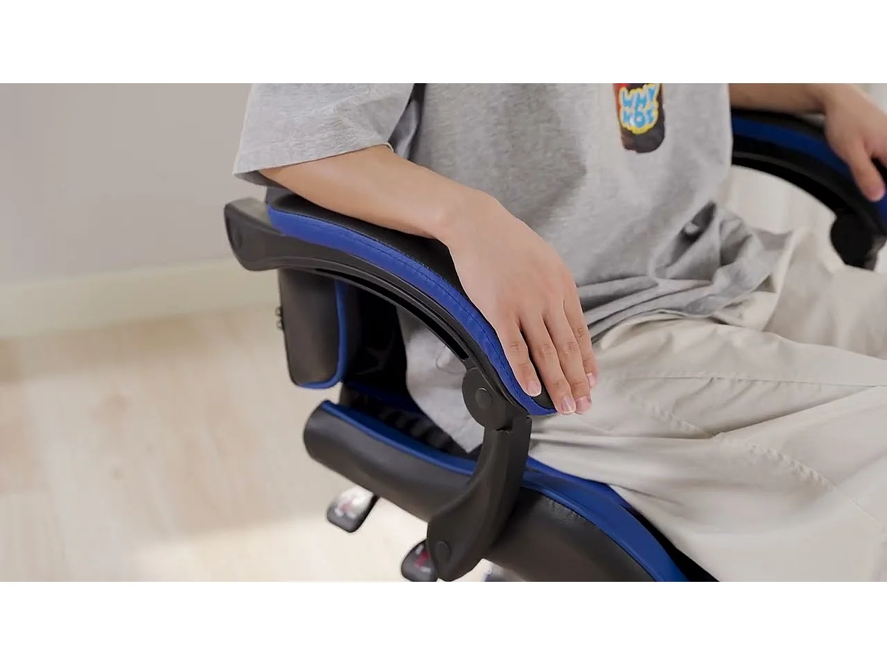 Chaise Gaming avec Massage Lombaire Réglable & Design Rennsport - Confort Ergonomique pour Bureau et Jeu