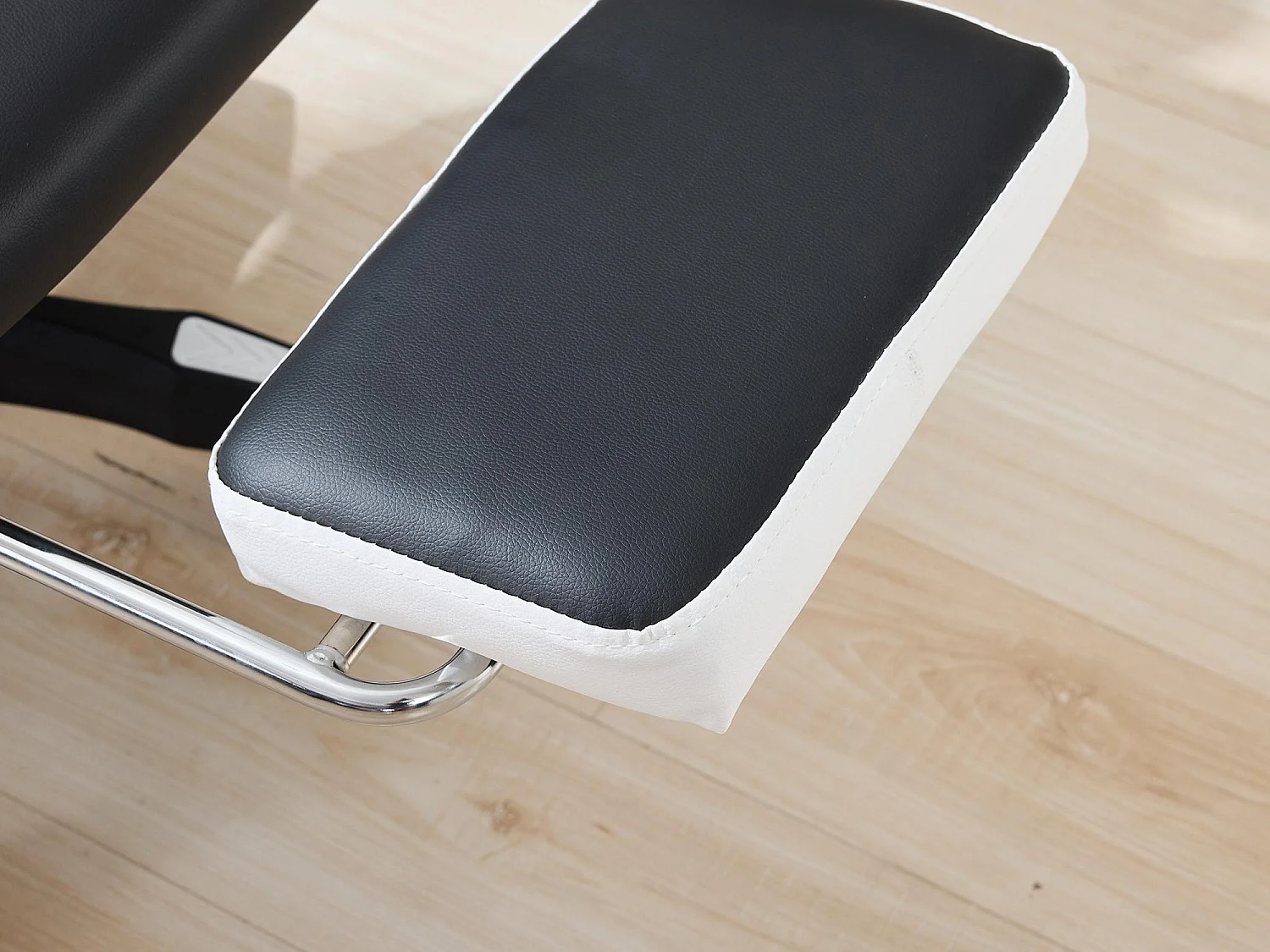 Chaise Gaming avec Massage Lombaire Réglable & Design Rennsport - Confort Ergonomique pour Bureau et Jeu