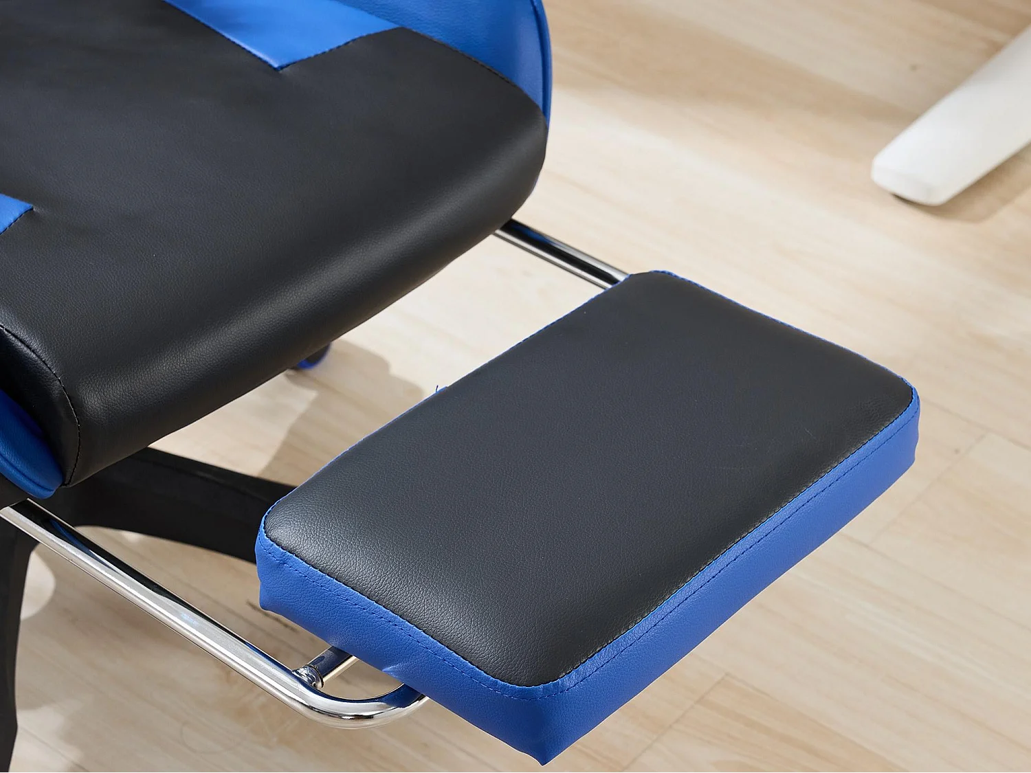 Chaise Gaming avec Massage Lombaire Réglable & Design Rennsport - Confort Ergonomique pour Bureau et Jeu