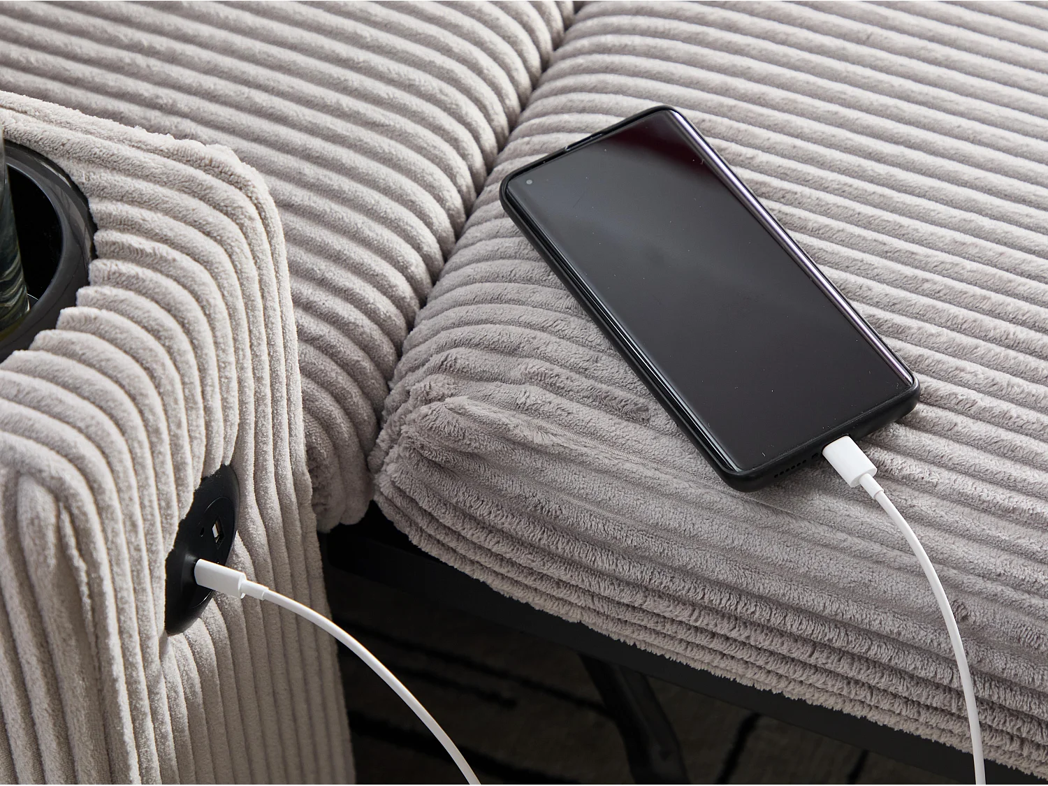 Canapé d’angle convertible fixe 3 places - Convertible en lit double - Chaise longue avec coffre - Accoudoirs rangement et USB-C - Idéal pour petits espaces