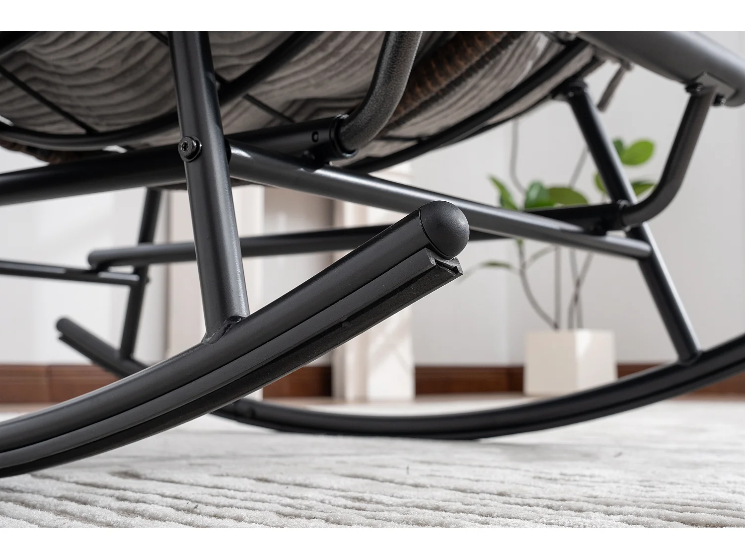 Cocon Pro - Rockingchair avec Repose-Pieds Rétractable - Siège Large et Coussin Offert - 115kg - Pour Jardin, Terrasse, Salon