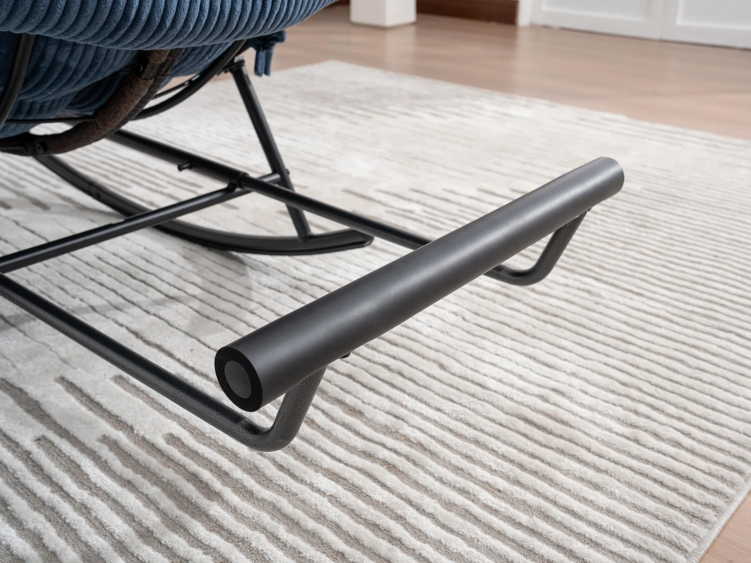 Cocon Pro - Rockingchair avec Repose-Pieds Rétractable - Siège Large et Coussin Offert - 115kg - Pour Jardin, Terrasse, Salon