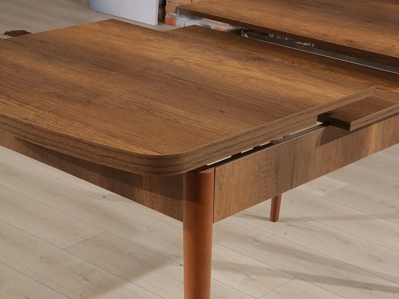 Table à Manger Extensible en bois "Barok" - 78 x 132 x 80 cm - Noyer