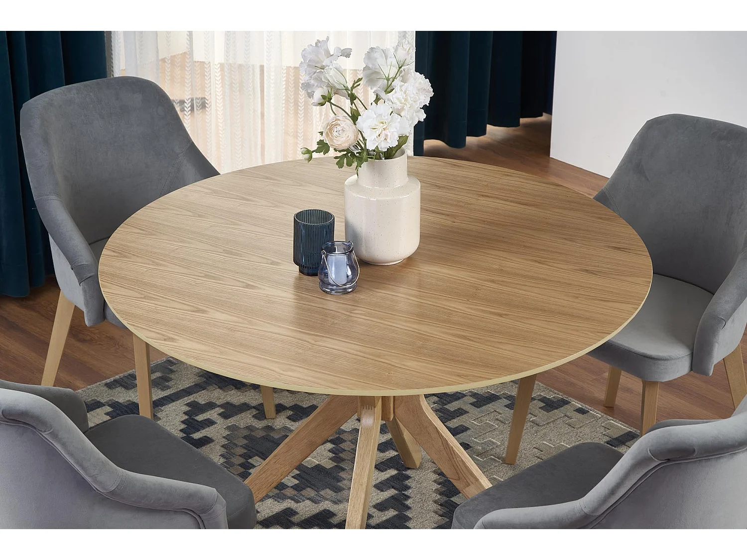 Table ronde en chêne pour 4 personnes 120x77 cm