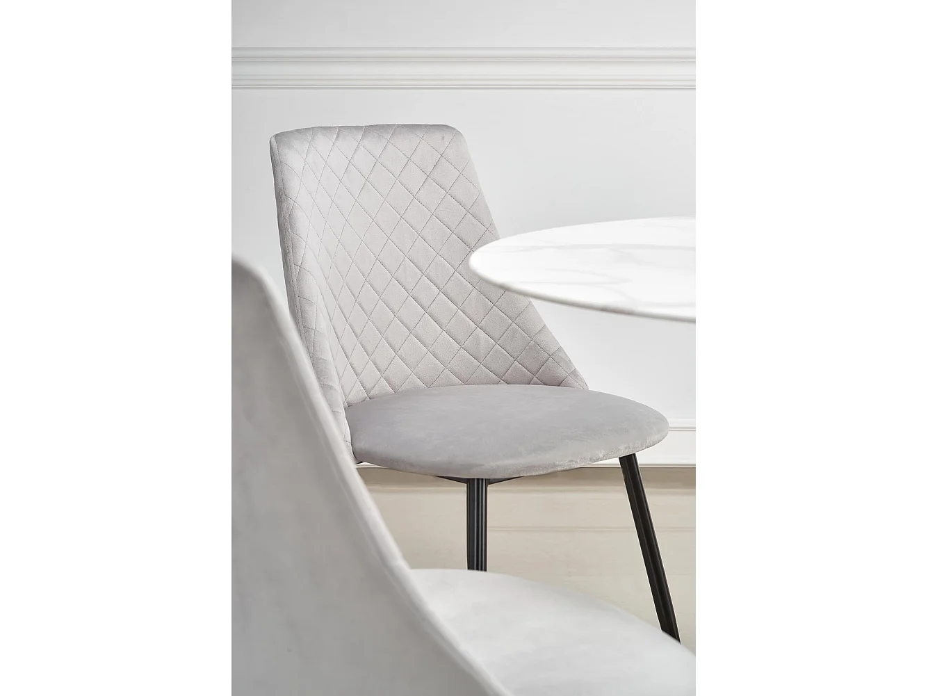 Table ronde verre effet marbre blanc pieds acier noir Ø90 cm