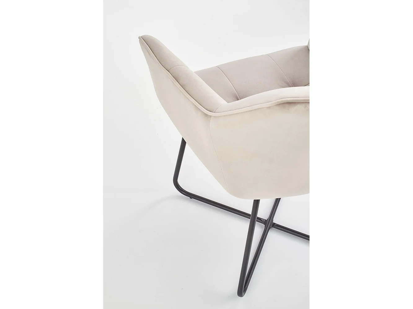 Cadeira de aço 60x81 cm