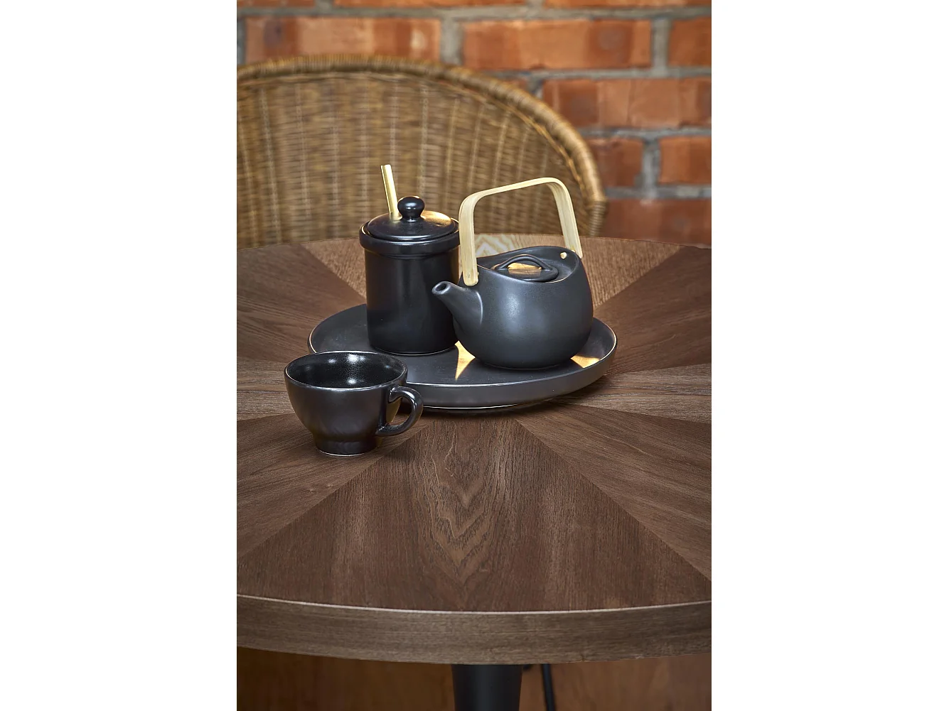 Table ronde en chêne pour 4 personnes 100x75 cm