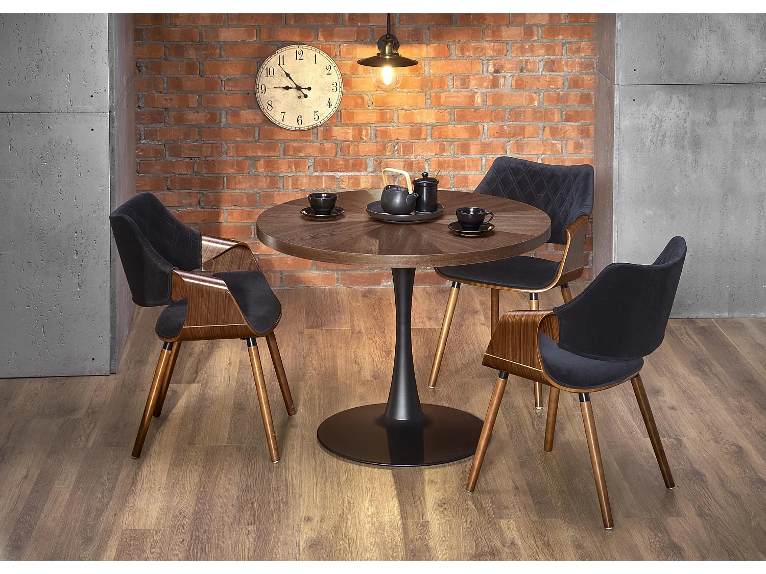 Table ronde en chêne pour 4 personnes 100x75 cm