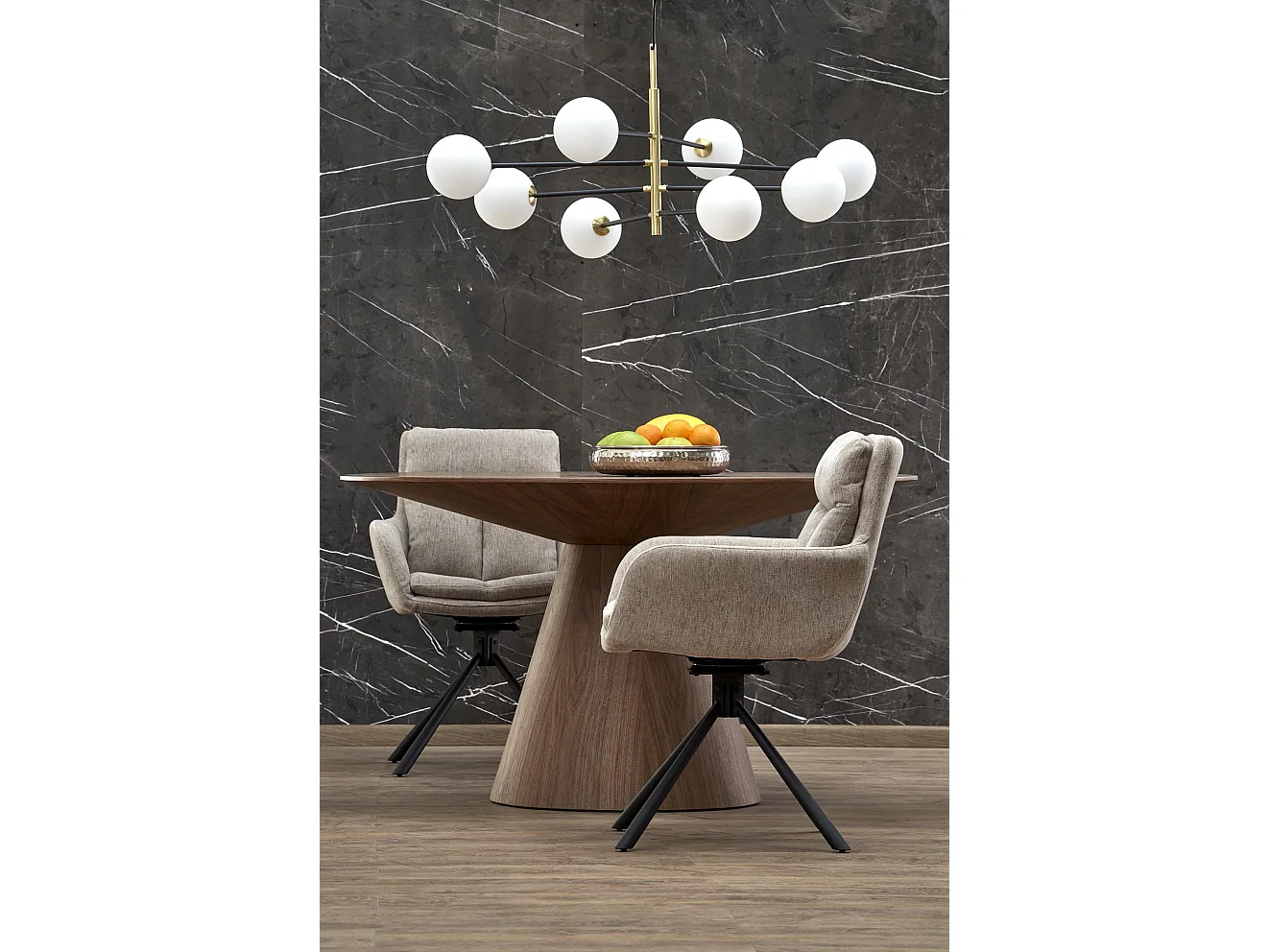 Table ronde en chêne pour 4 personnes 136x78 cm