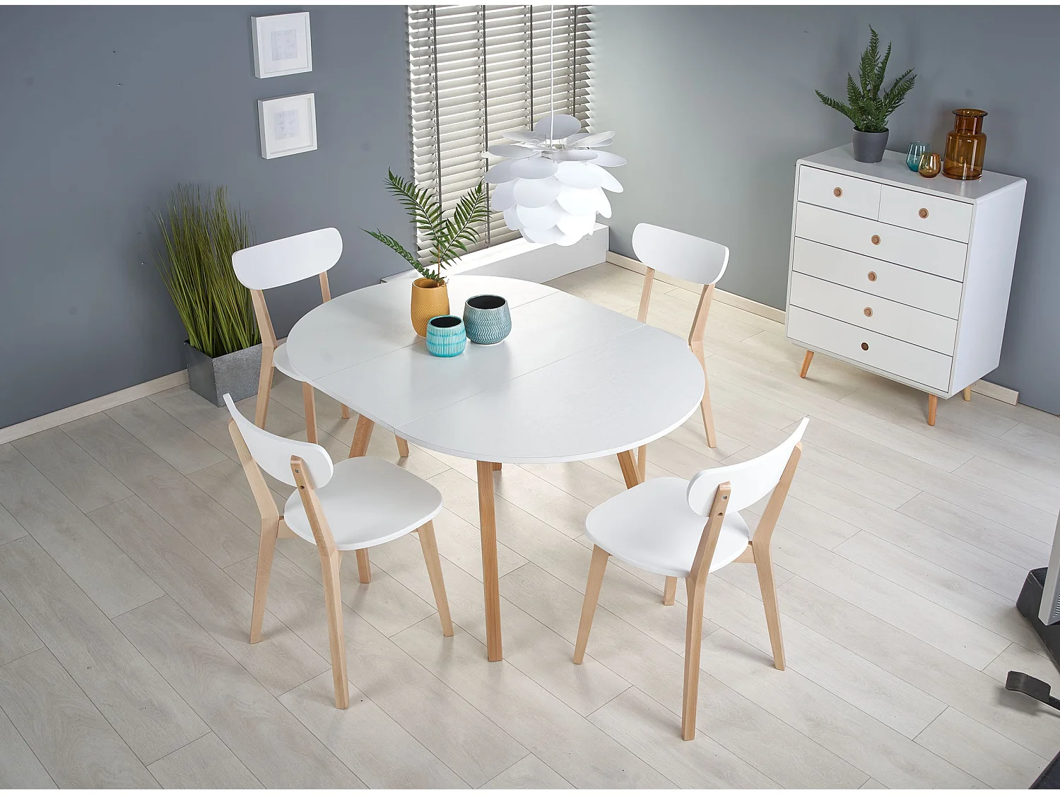 Table extensible pour 4/6 personnes 102/142x102 cm