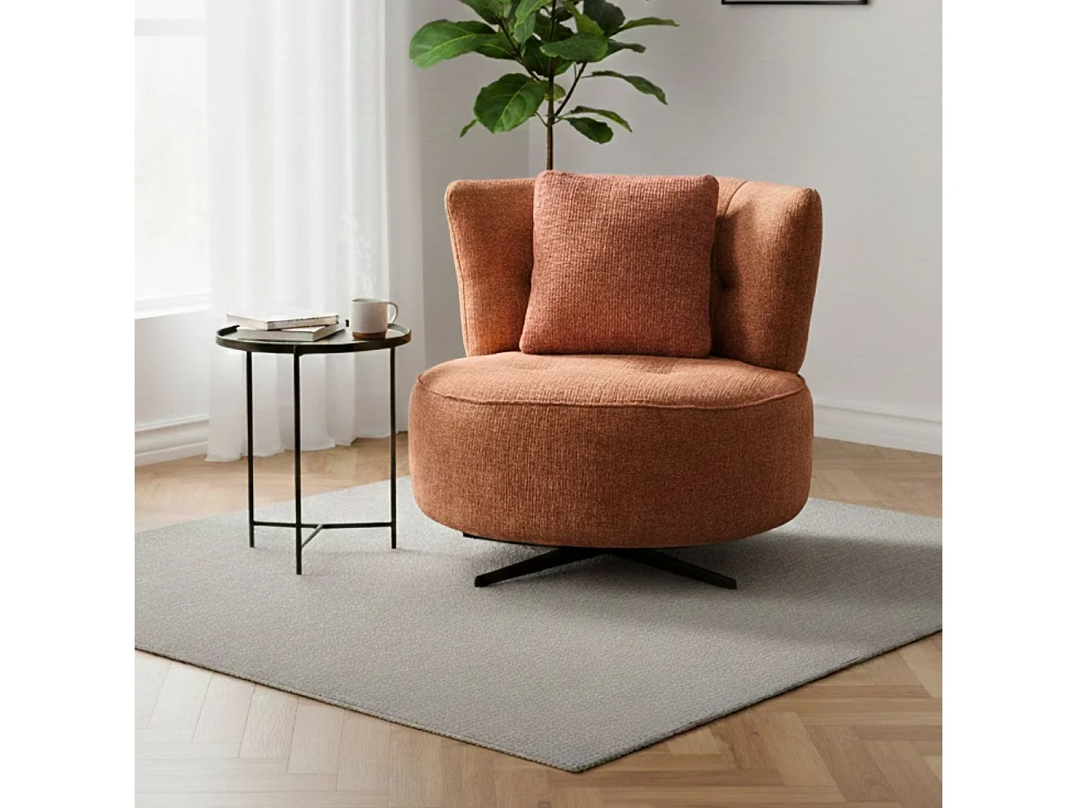 Fauteuil lounge pivotant en tissu chenillé terracotta piètement métal noir avec coussin dorsal - MIRAGE
