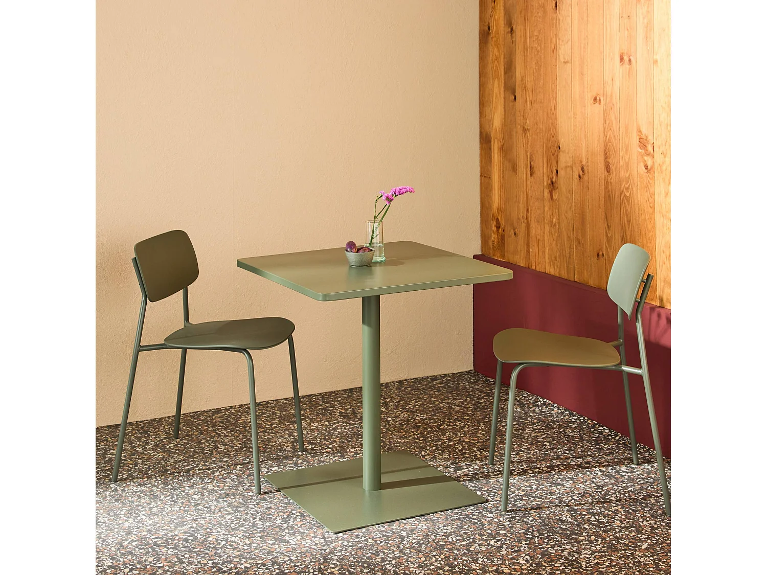 Table de jardin bistrot carré acier + 2 assises 70 cm kaki - Orea + Liva