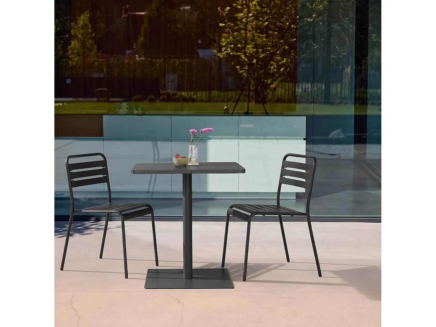 Set tavolo da giardino quadrato in acciaio con 2 sedie Antracite - 70x70x73 cm