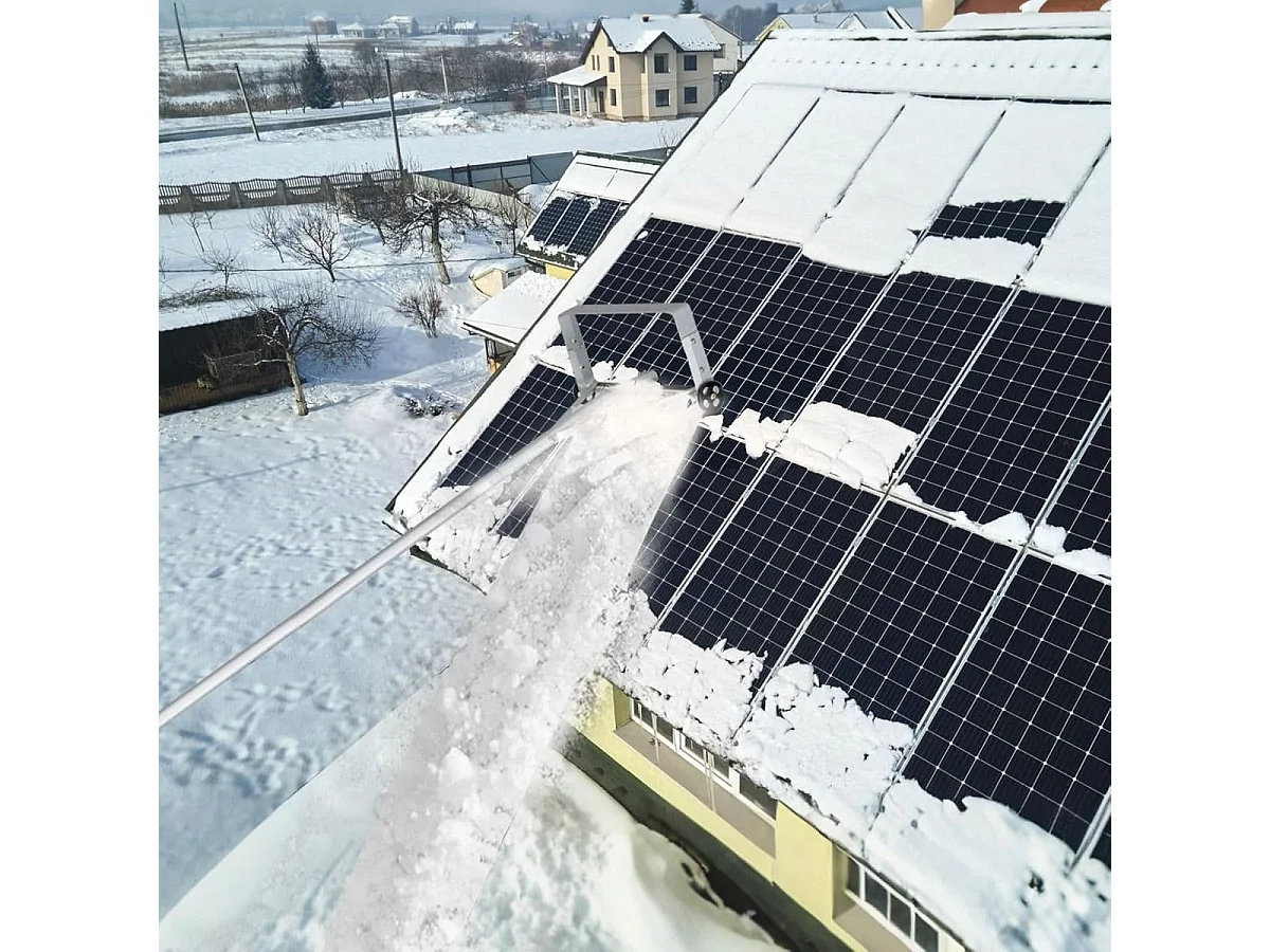 Râteau à Neige pour Toit en Aluminium Déneigement de Toit Réglable avec 4 Tiges Longueur Max de 619 cm 2 Roues Lisses Tête Large Mortes