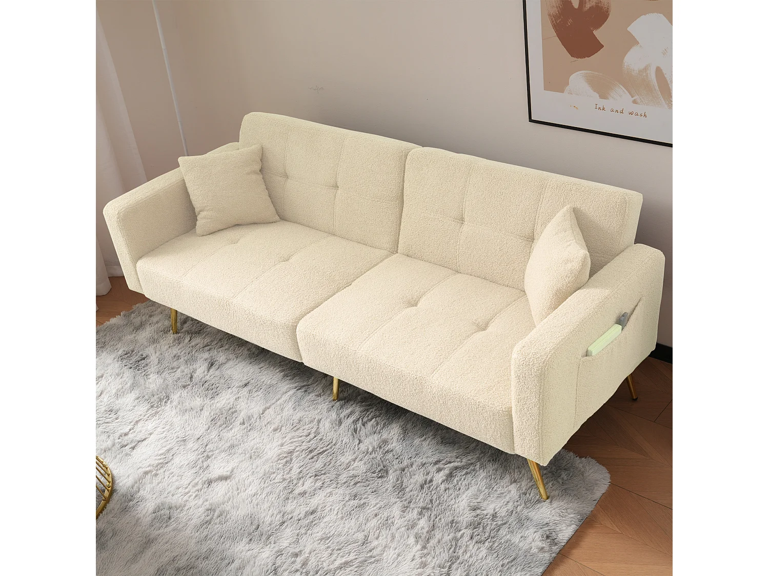 Canapé 2 places tissu laine beige - Canapé droit avec coussins et poches de rangement latérales - pieds de chaise plaqués or