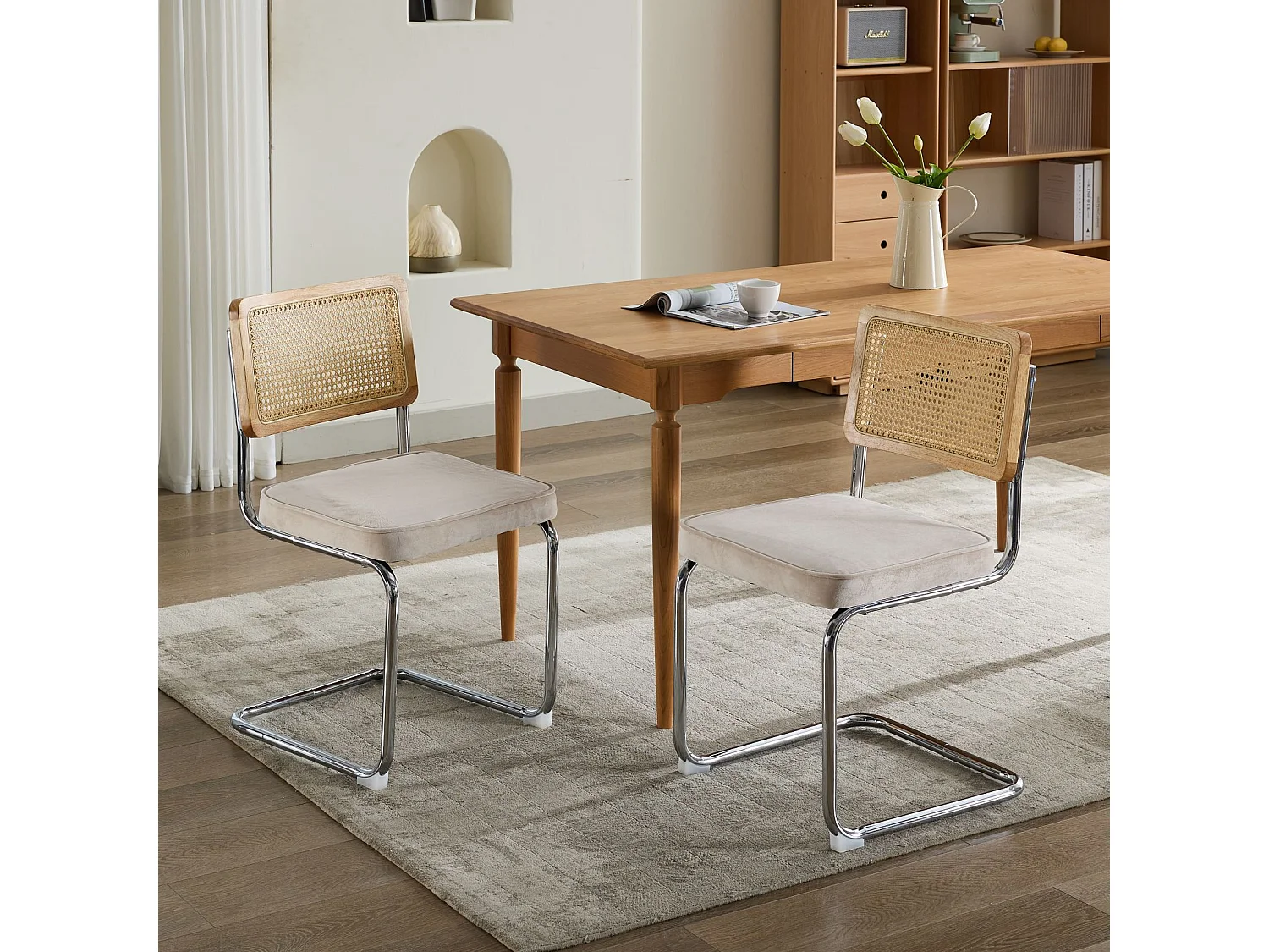 Chaise de salle à manger -  avec dossier en rotin tressé ton chêne et structure - métal beige