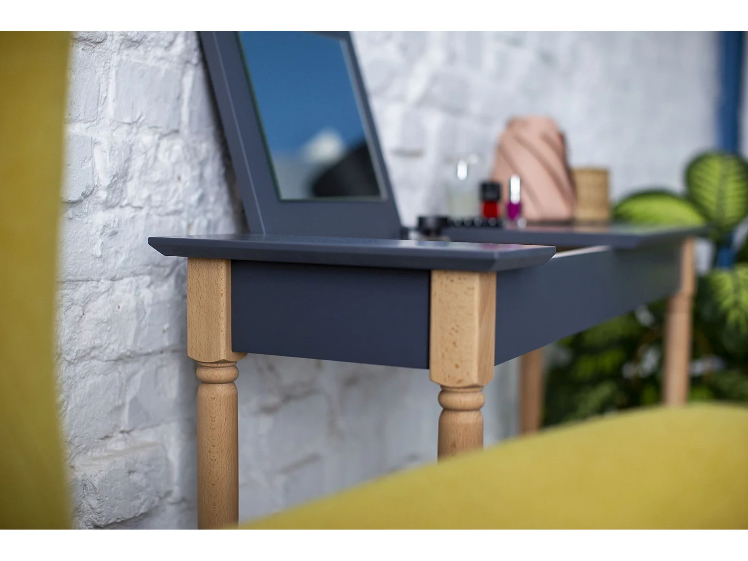 Petite coiffeuse avec miroir 65 x 35 cm Mamo Beige Brun