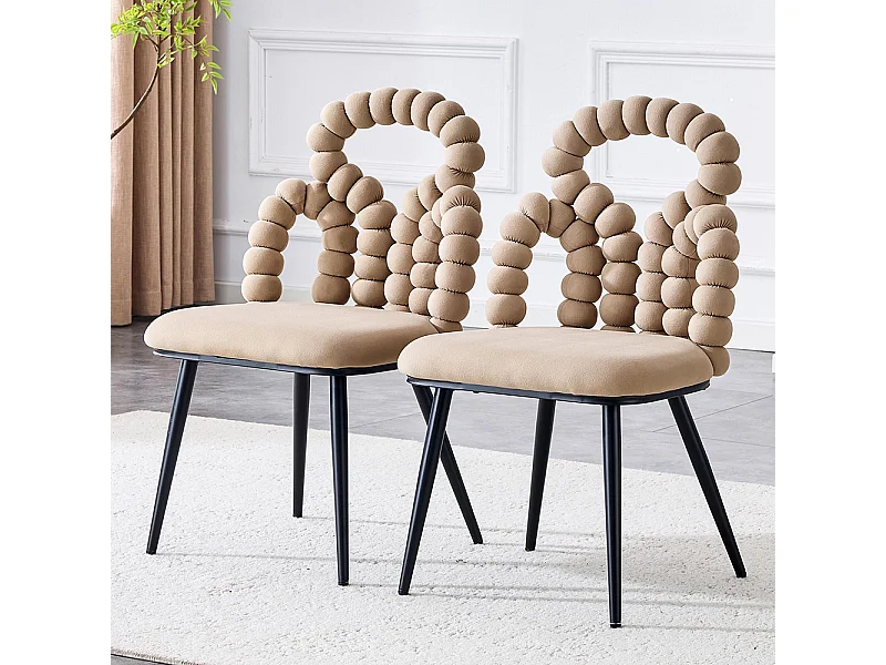 Fluwelen eetkamerstoelen (set van 2) met bolvormige rugleuning en kettingen, stevige poten van zwart metaal, camelkleurig