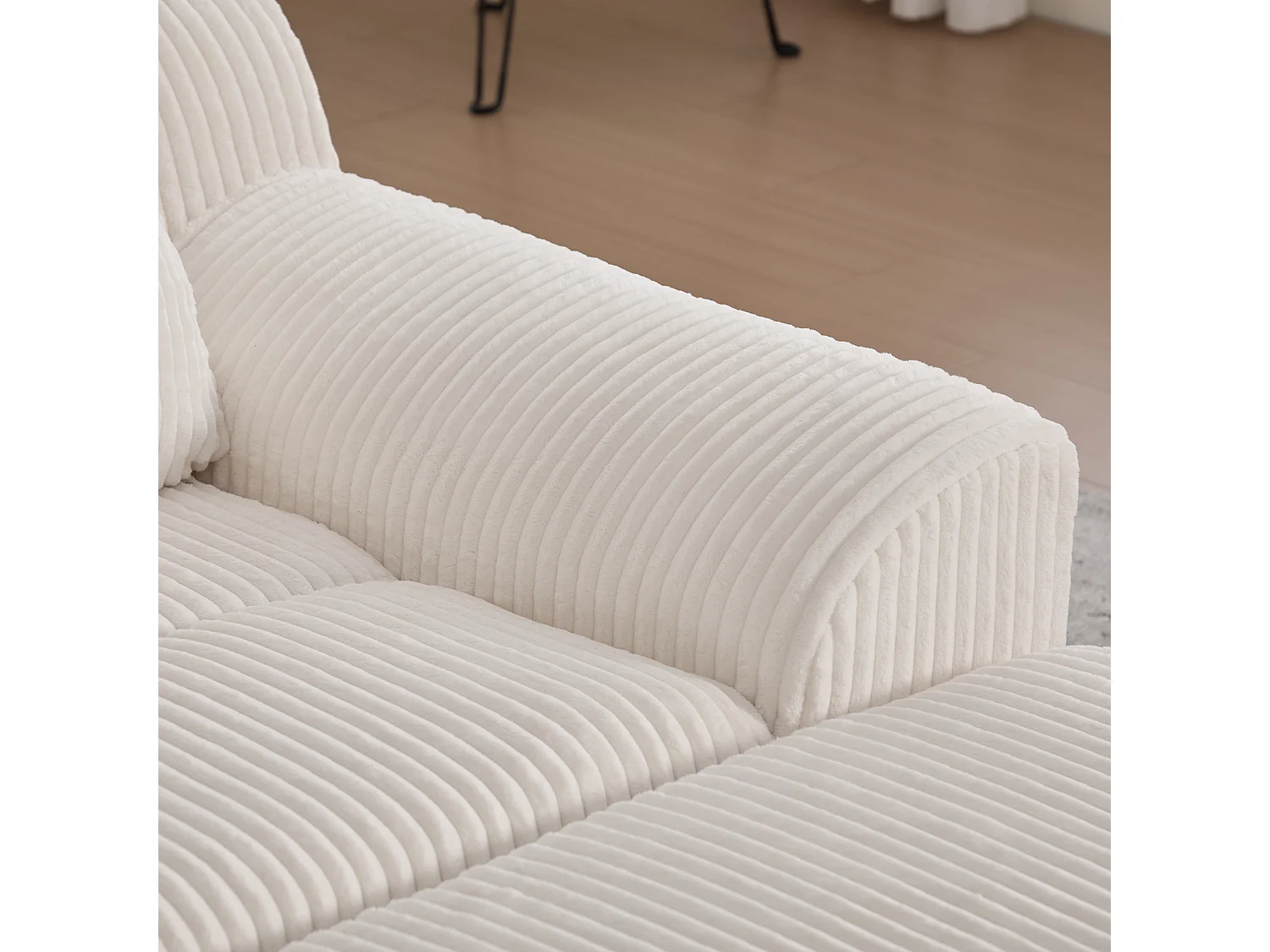 Bank 147x110x67cm Diepe zitting Ribfluweel Met voetensteun Beige