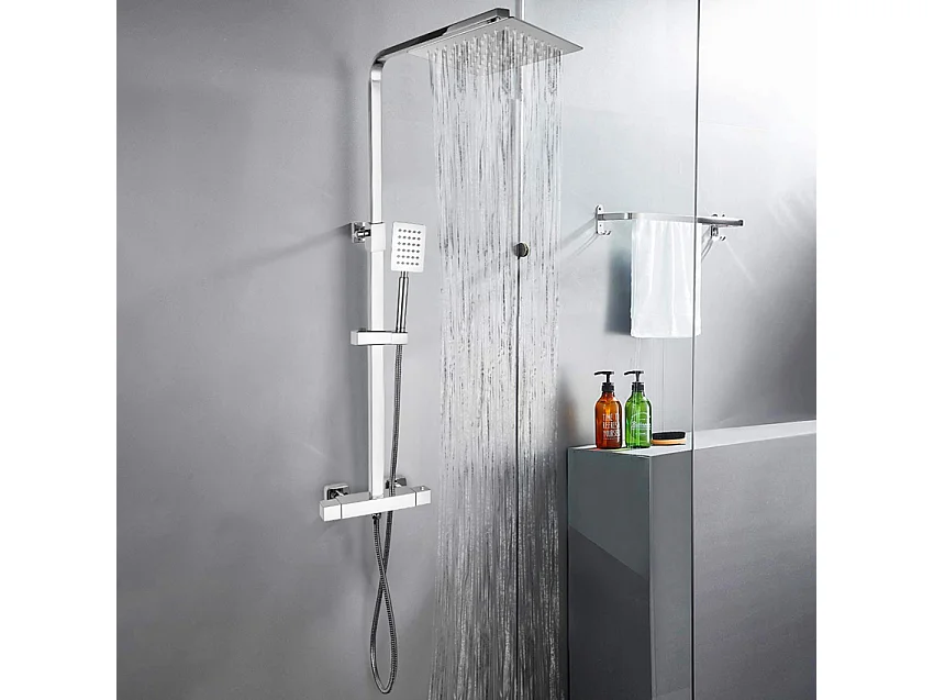 Thermostatische Duschsäulenverkleidung aus Stahl mit Mischer und Handbrause Saturnia