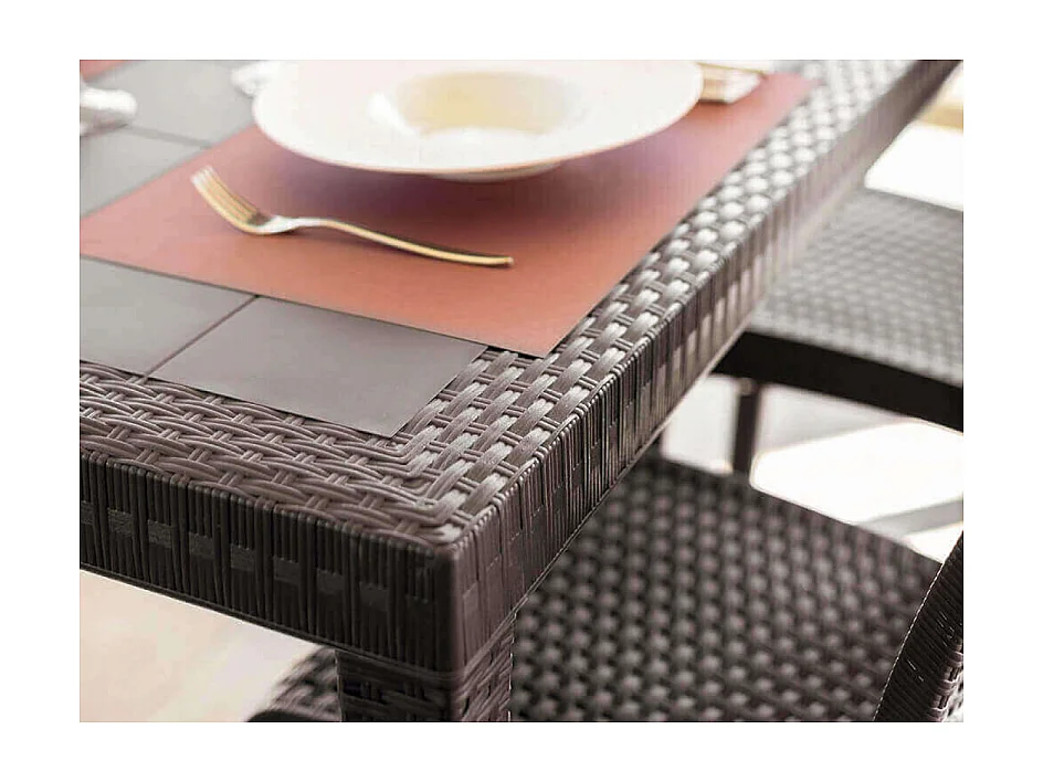 Gartentisch im Freien 150x90cm aus Rattan-Polypropylen Houston - Braun